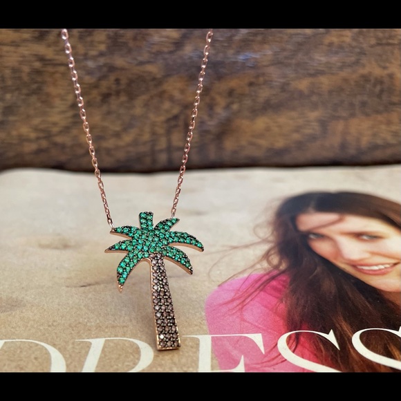 Palm tree pendant necklace tropical jewelry - Picture 3 of 8